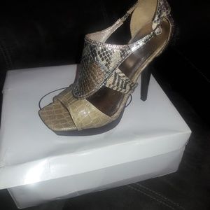 Multiple colors heels